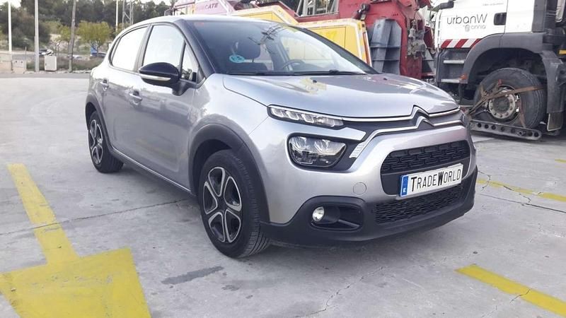 Usado Citroën C3 Shine 99 CV (72 kW) 2021 Gris Utilitario