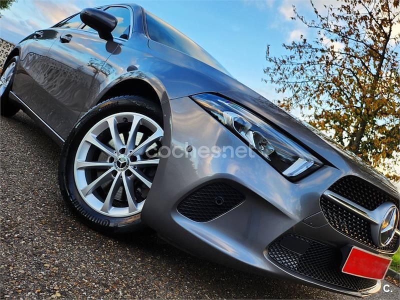 Gris / plata Usado 2019 Mercedes A250 Berlina | 31.960 € (Precio justo) - Imagen 1/4