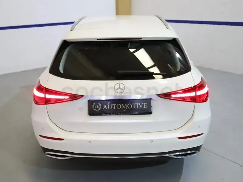 Usado Mercedes C200 163 CV (119 kW) 2022 Blanco Familiar