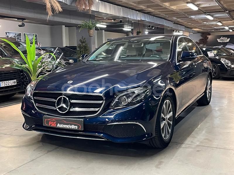 Usado Mercedes E220 194 CV (142 kW) 2020 Azul Berlina