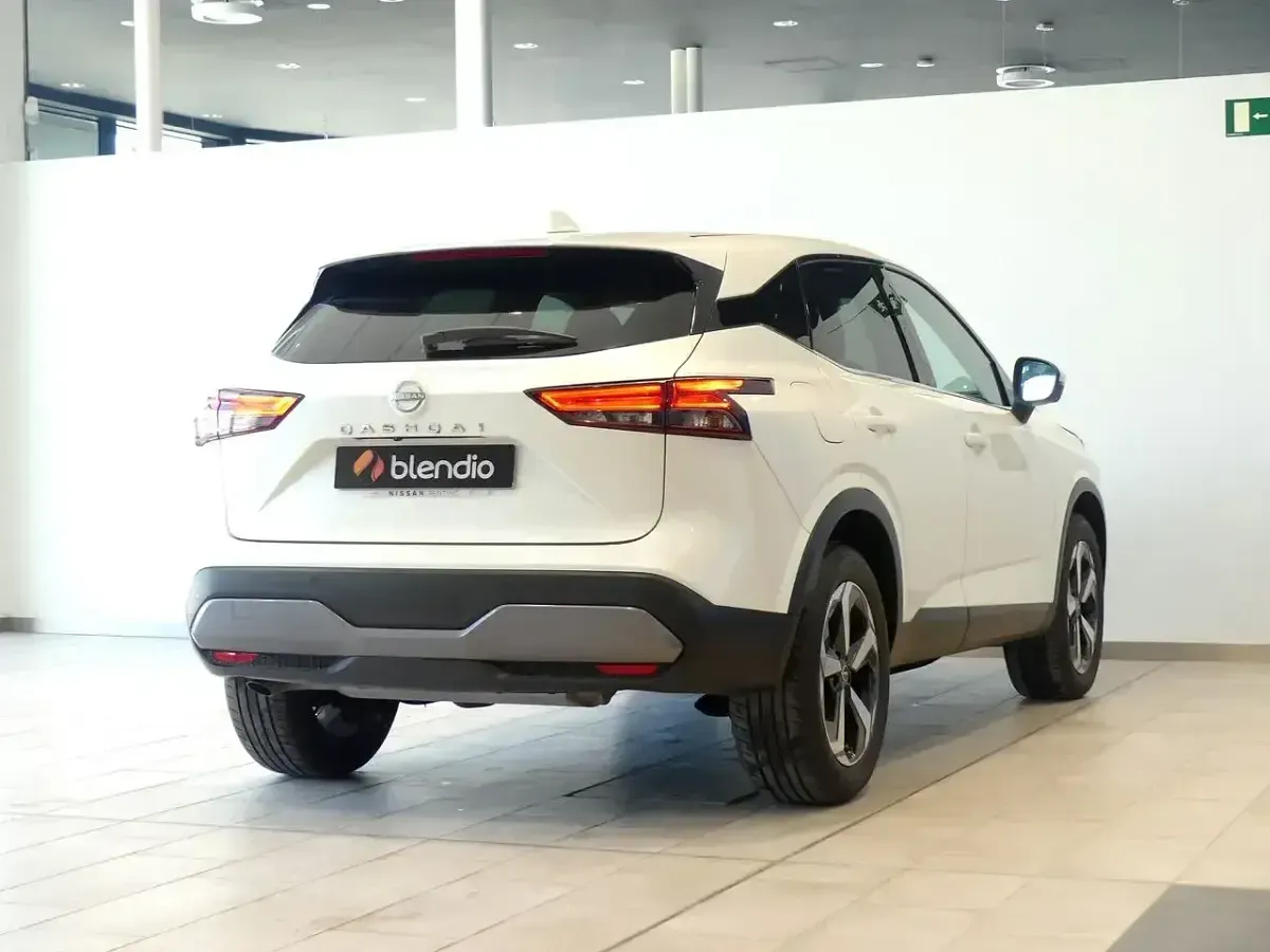 Usado Nissan Qashqai N-Connecta 140 CV (102 kW) 2023 Blanco SUV