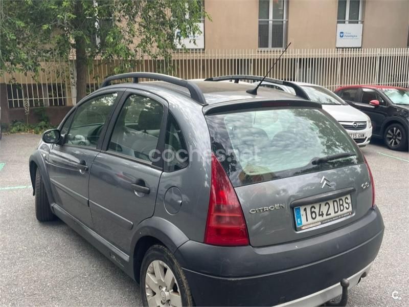 Gris / plata Usado 2005 Citroën C3 XTR Utilitario | 1950 € (Buen precio) - Imagen 1/4