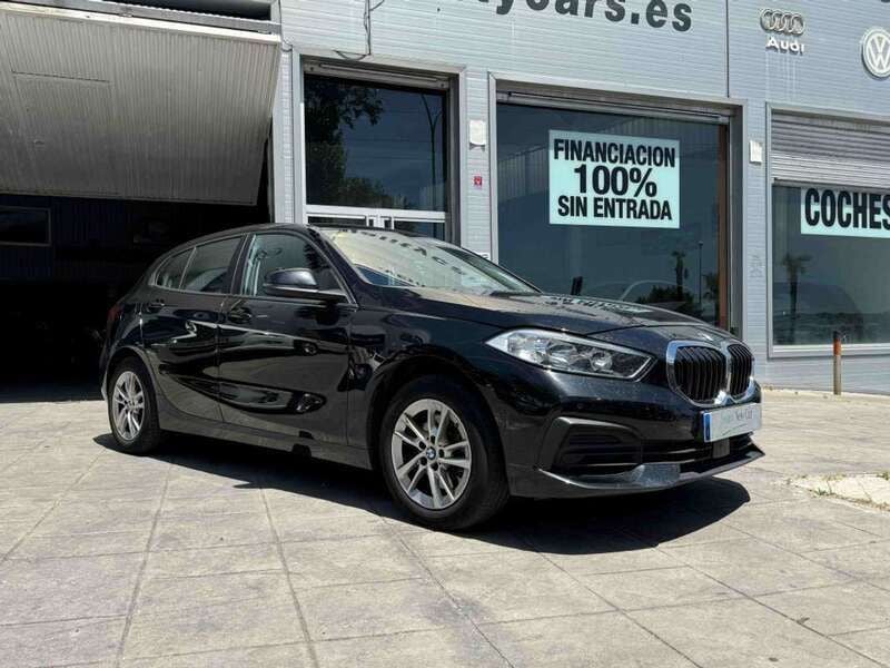 Negro Usado 2021 BMW 116 Sport Line Utilitario | 19.500 € (Precio justo) - Imagen 1/4