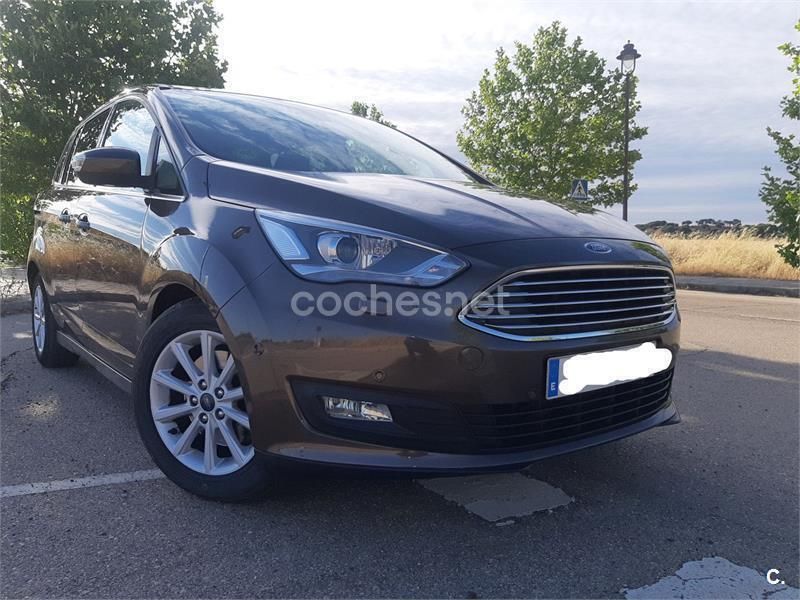 Usado Ford Grand C-Max Titanium 125 CV (91 kW) 2015 Marrón Monovolumen