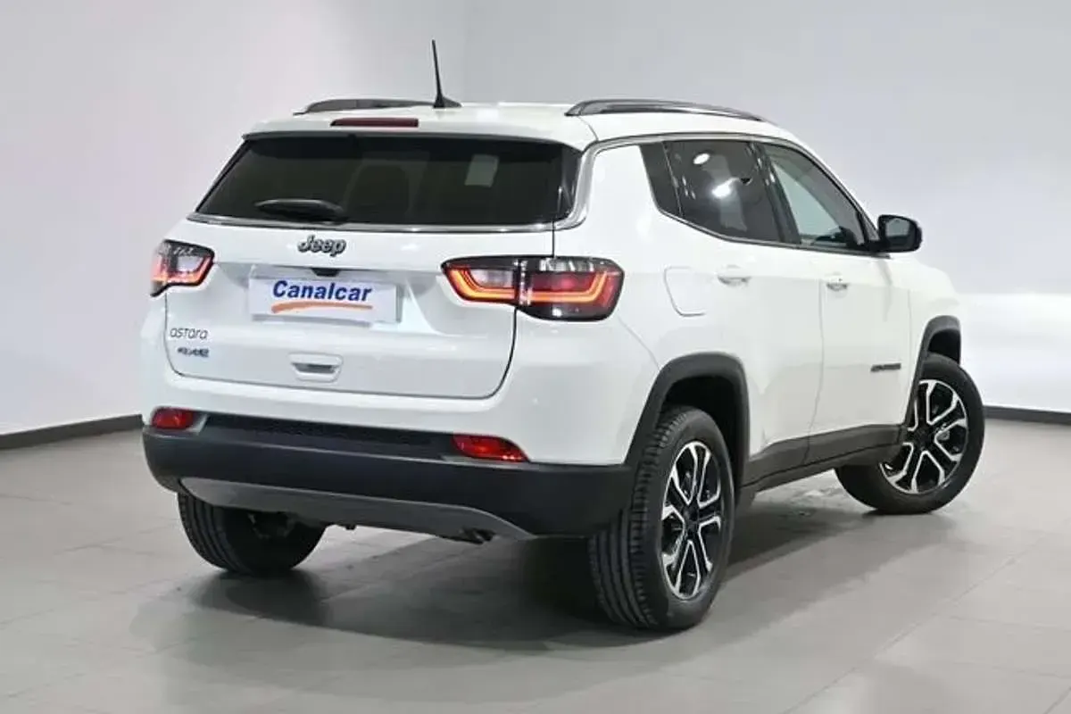 Usado Jeep Compass Limited 190 CV (139 kW) 2024 Blanco SUV