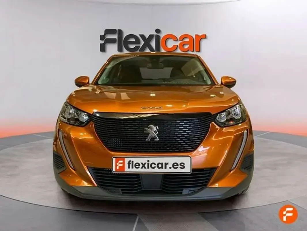 Usado Peugeot 2008 Active 101 CV (74 kW) 2021 Naranja SUV