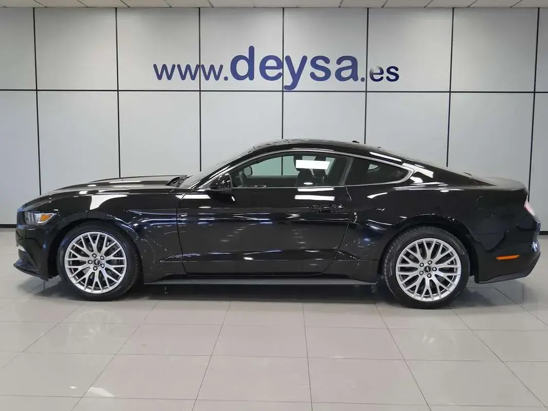 Usado Ford Mustang Fastback 314 CV (230 kW) 2017 Negro Coupe