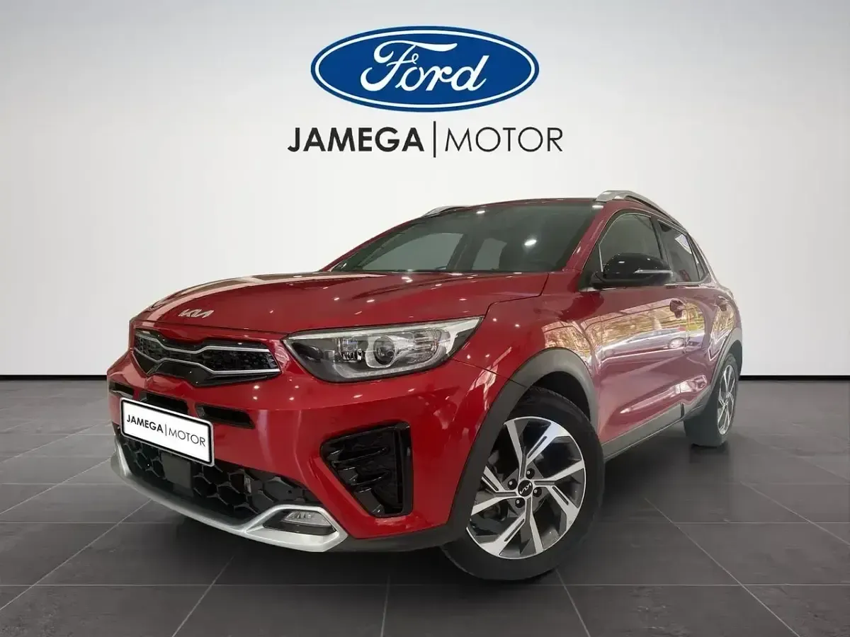 Usado Kia Stonic GT-Line 100 CV (73 kW) 2022 Rojo SUV