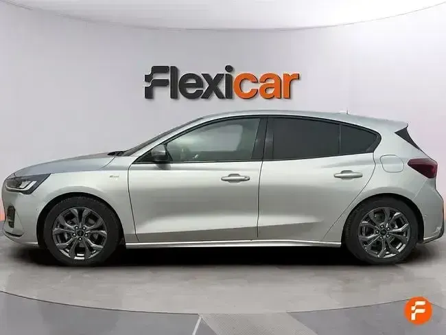 Usado Ford Focus ST-Line 155 CV (114 kW) 2023 Gris Berlina