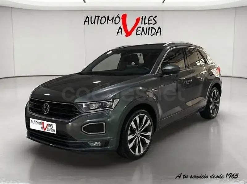 Usado VW T-Roc Sportline 190 CV (139 kW) 2022 Gris / plata SUV