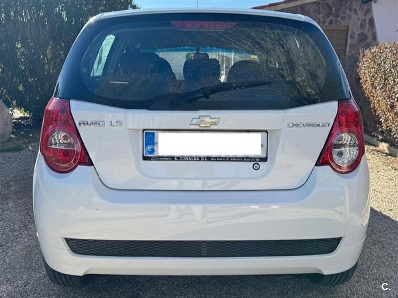 Usado Chevrolet Aveo LS 84 CV (61 kW) 2011 Blanco Berlina