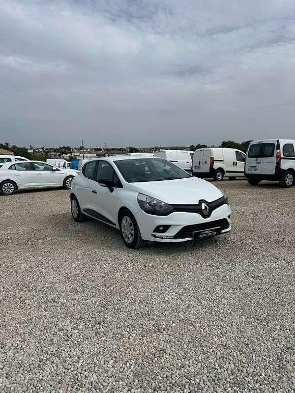 Blanco Usado 2017 Renault Clio IV Business Utilitario | 8950 € (Caro) - Imagen 1/4