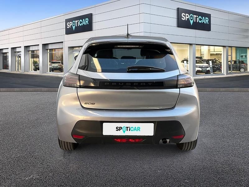 Usado Peugeot 208 Active 75 CV (55 kW) 2023 Gris Utilitario