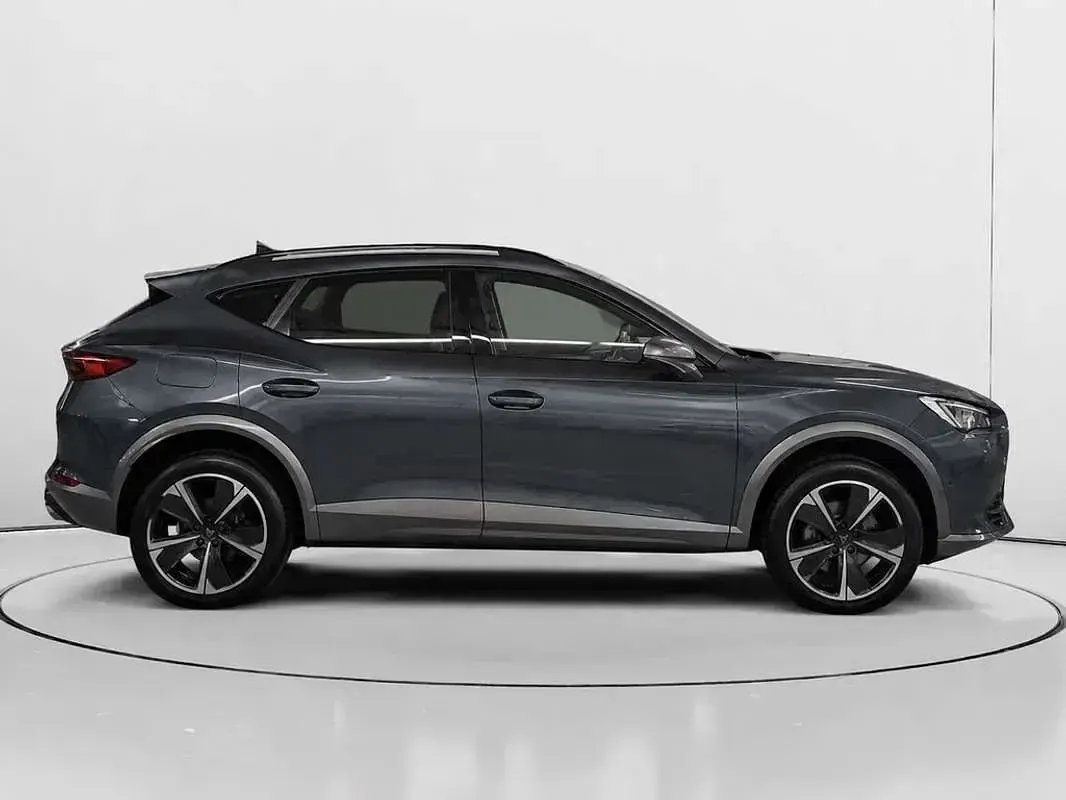 Usado Cupra Formentor 150 CV (110 kW) 2024 Gris SUV