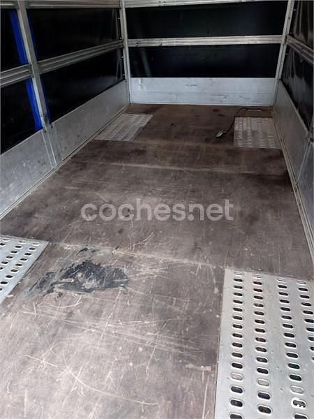 Usado Opel Movano 125 CV (91 kW) 2011 Rojo Recogida