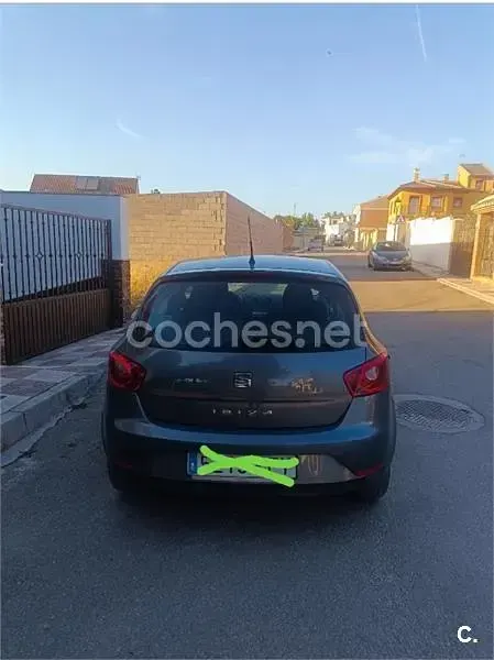 Usado Seat Ibiza CONNECT 90 CV (66 kW) 2017 Gris / plata Berlina