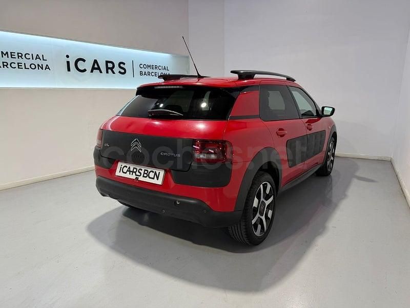 Usado Citroën C4 Feel 82 CV (60 kW) 2016 Rojo Berlina