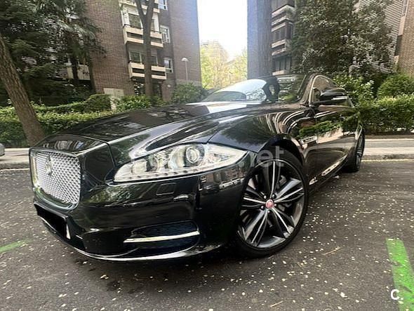Usado Jaguar XJ 510 CV (375 kW) 2012 Negro Berlina