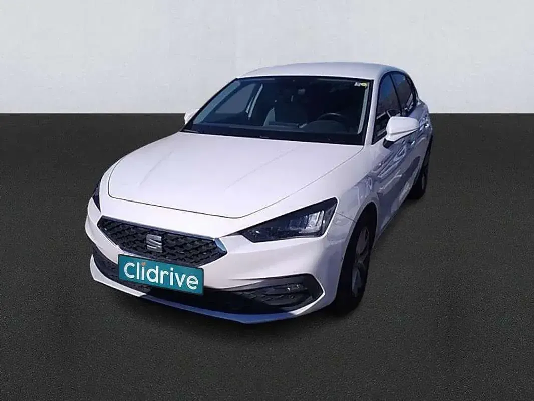 Używany Seat Leon Style 116 KM (85 kW) 2022 Biały Hatchback
