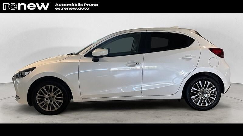 Usado Mazda 2 90 HP (66 kW) 2022 Branco Sedan