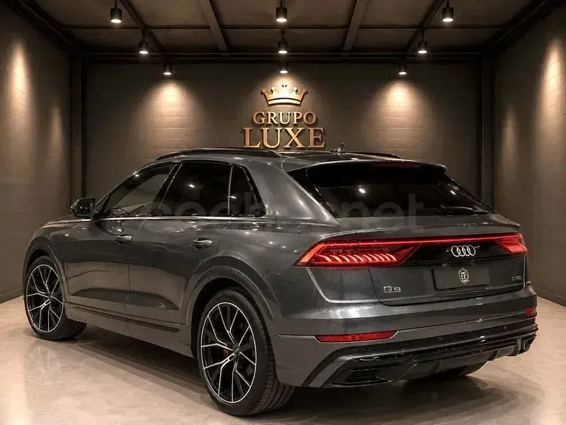 Usado Audi Q8 S-Line 286 CV (210 kW) 2021 Gris / plata SUV