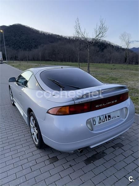 Usado Mitsubishi Eclipse 145 CV (106 kW) 1997 Gris / plata Coupe