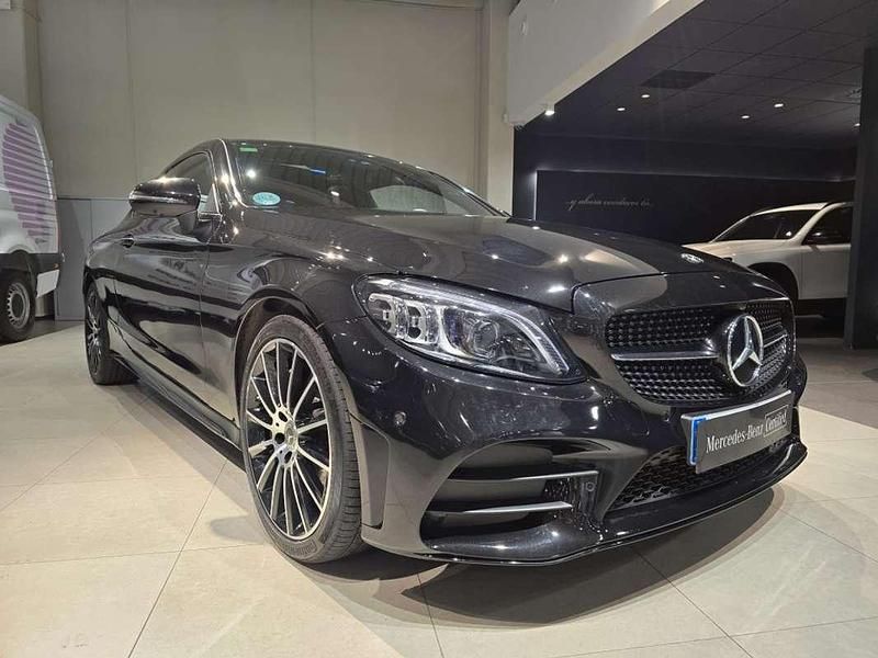Usado Mercedes C300 245 CV (180 kW) 2019 Negro Coupe