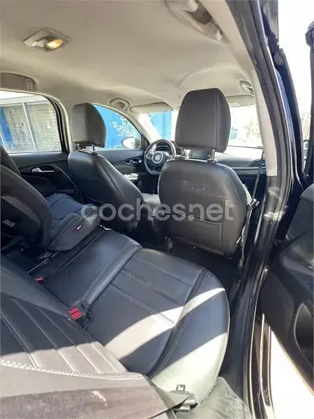 Usado Fiat Tipo Lounge 120 CV (88 kW) 2019 Negro Familiar