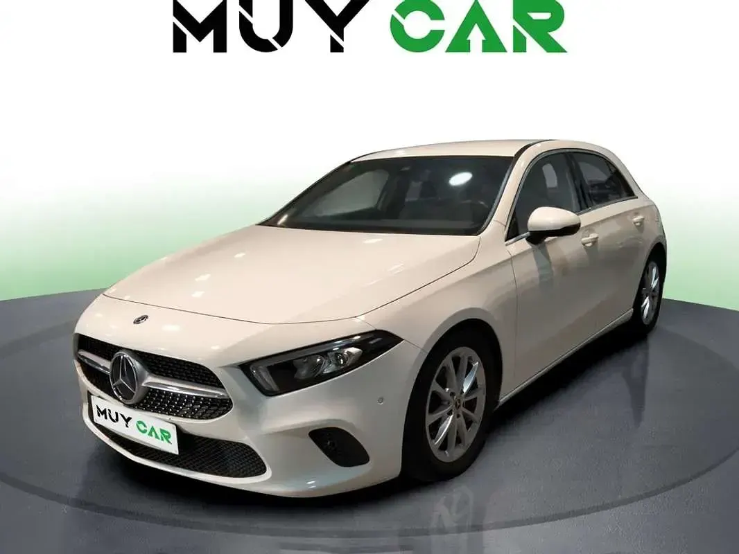 Usado Mercedes A180 116 CV (85 kW) 2019 Blanco Utilitario