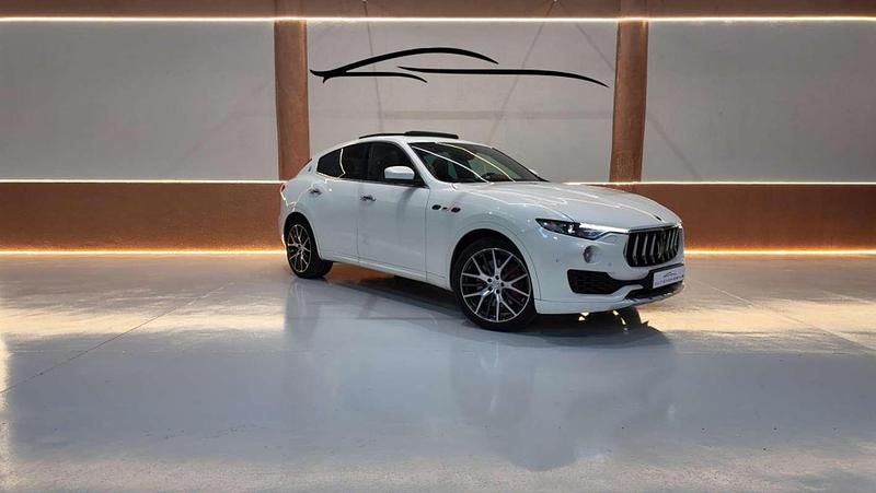 Usado Maserati Levante 430 CV (316 kW) 2017 Blanco SUV