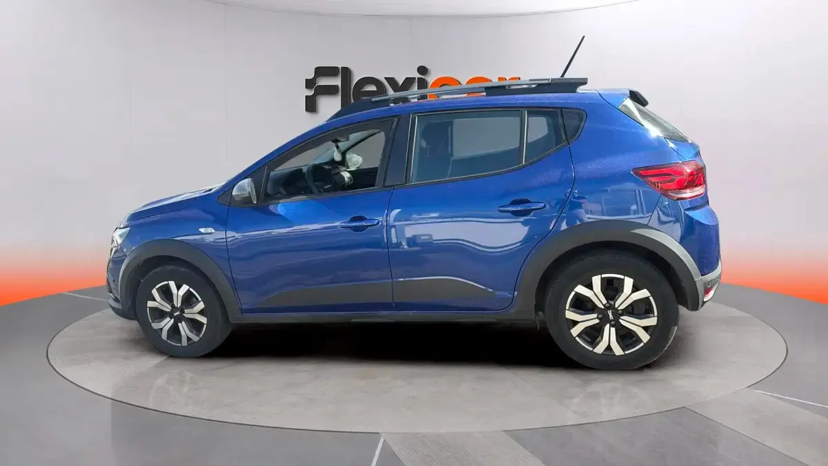 Usado Dacia Sandero Essentiel 91 CV (66 kW) 2023 Azul Berlina