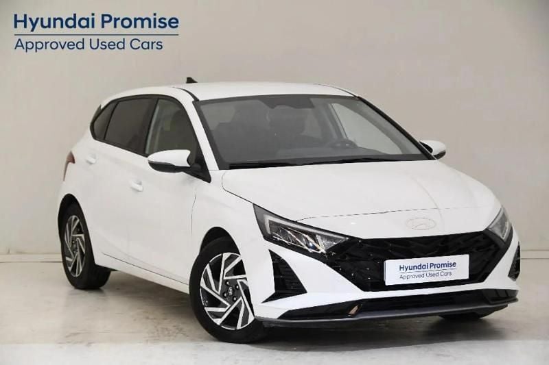 Usado Hyundai i20 100 CV (73 kW) 2025 Blanco Utilitario