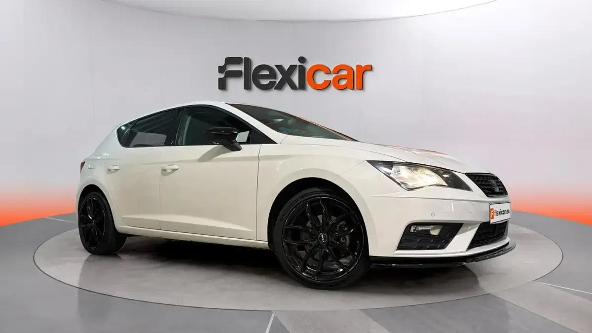 Usado Seat Leon Style 130 CV (95 kW) 2019 Berlina