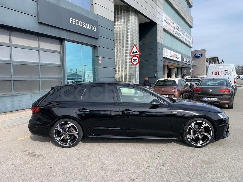 Usado Audi A4 Ambiente 204 CV (150 kW) 2023 Negro Familiar