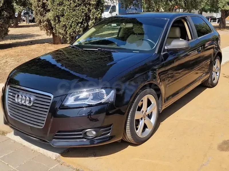 Usado Audi A3 Ambition 160 CV (117 kW) 2010 Negro Utilitario