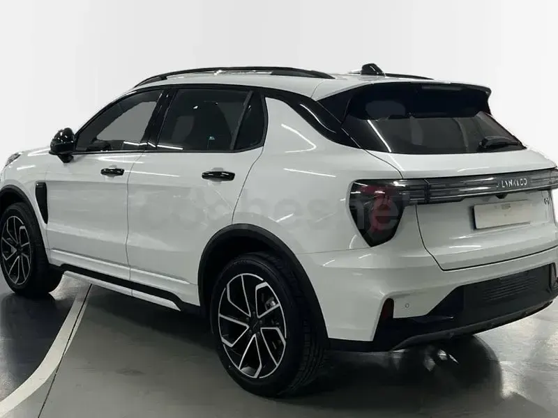 Usado Lynk & Co 01 276 CV (202 kW) 2026 Blanco SUV