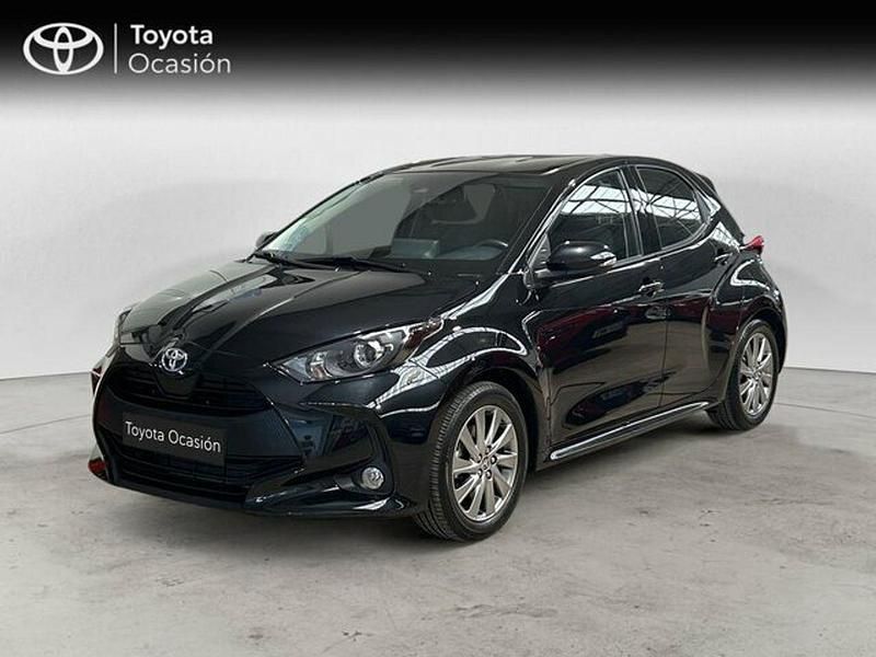 Negro Usado 2024 Toyota Yaris Hybrid Active Berlina | 22.750 € (Precio justo) - Imagen 1/4
