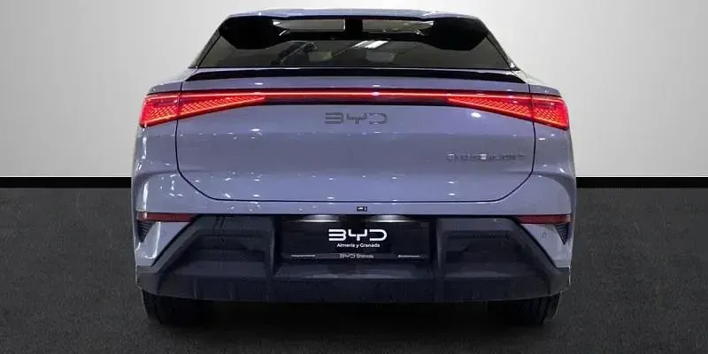 Usado BYD Sealion 7 Design 389 kW (530 CV) 2026 Gris claro SUV