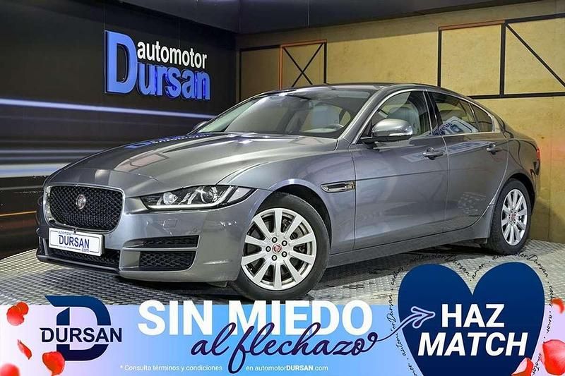 Gris Usado 2017 Jaguar XE Prestige Berlina | 19.990 € (Caro) - Imagen 1/4