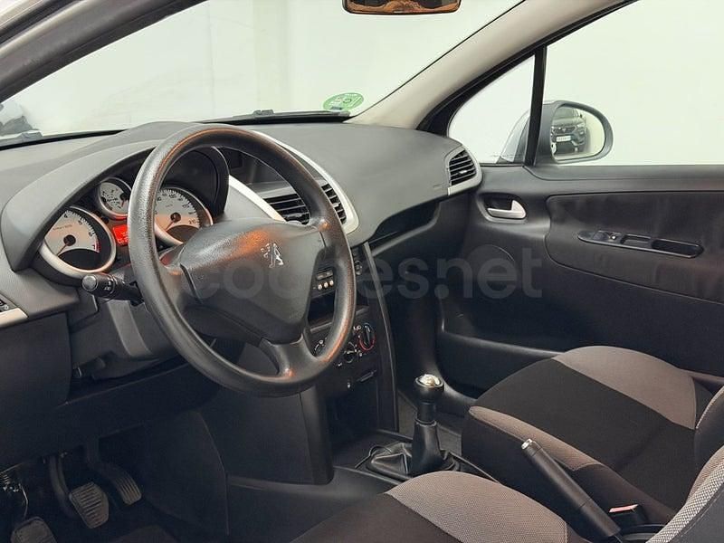 Usado Peugeot 207 90 CV (66 kW) 2007 Gris / plata Berlina