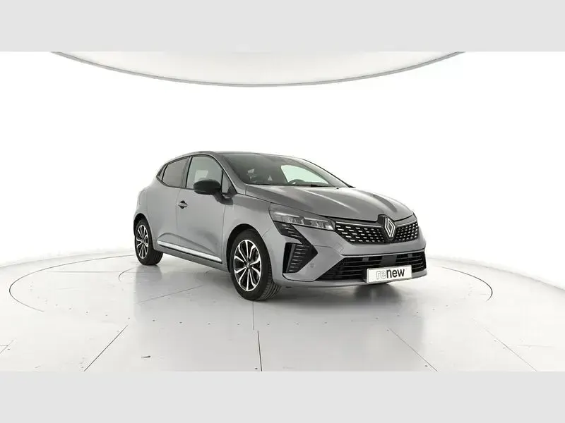 Usado Renault Clio V Techno 90 CV (66 kW) 2025 Gris Berlina