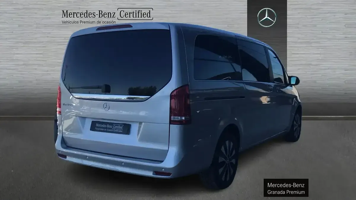 Occasion Mercedes V250 190 PK (139 kW) 2023 Grijs MPV