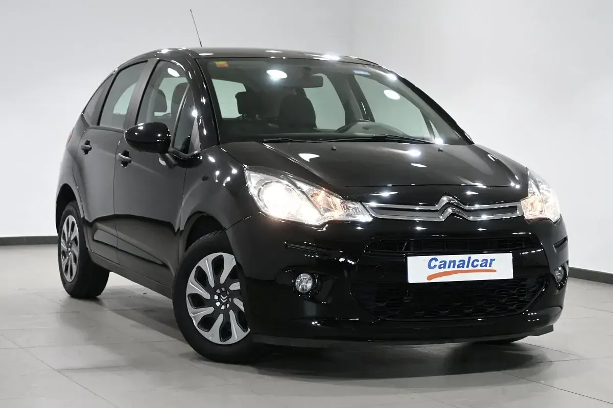 Usado Citroën C3 Live 68 CV (50 kW) 2016 Negro