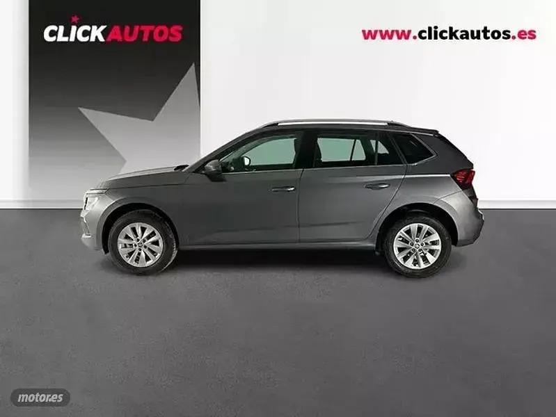 Usado Skoda Kamiq Selection 115 CV (84 kW) 2025 Gris SUV