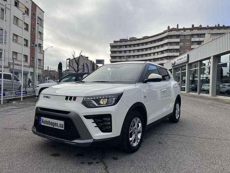Blanco Usado 2025 Ssangyong (KGM) Tivoli SUV | 16.900 € (Precio justo) - Imagen 1/4
