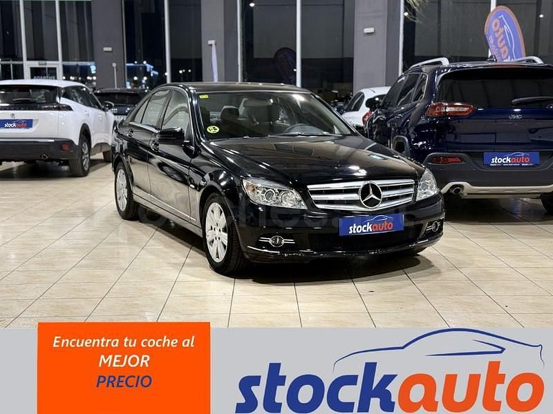 Usado Mercedes C200 Avantgarde 136 CV (100 kW) 2009 Negro Berlina