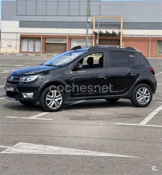 Usado Dacia Sandero Stepway 90 CV (66 kW) 2014 Negro Berlina