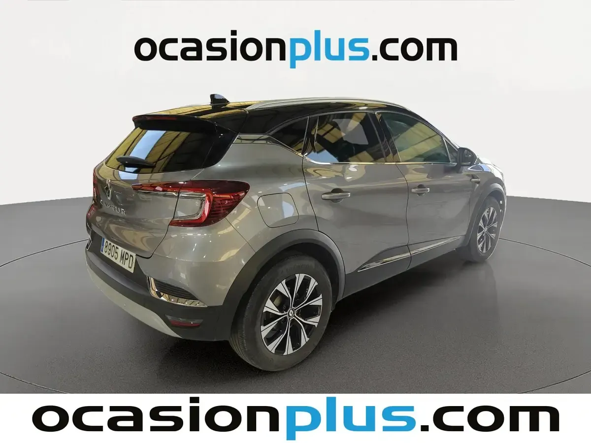 Usado Renault Captur Techno 91 CV (66 kW) 2024 Gris SUV