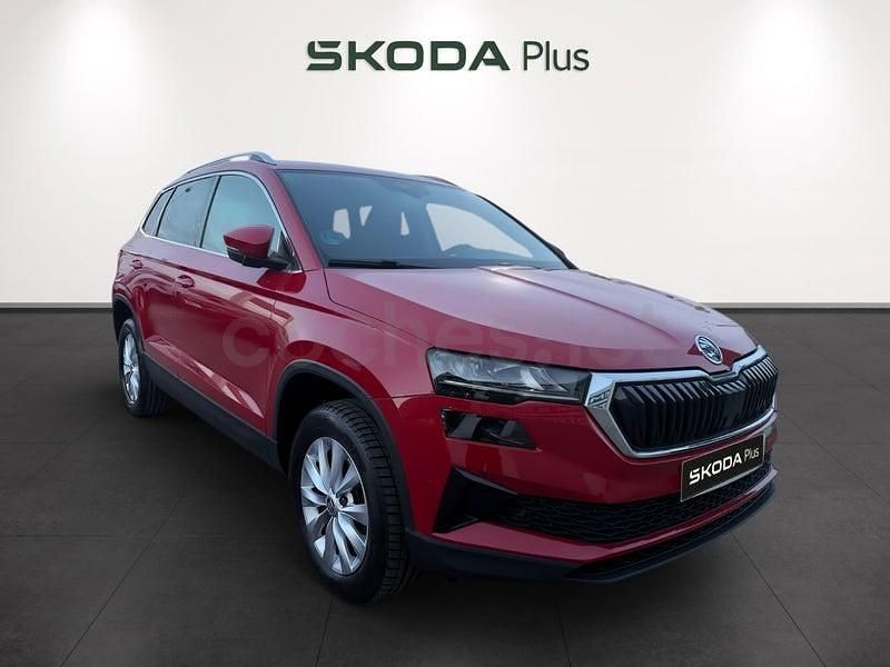 Usado Skoda Karoq Ambition 150 CV (110 kW) 2022 Rojo SUV