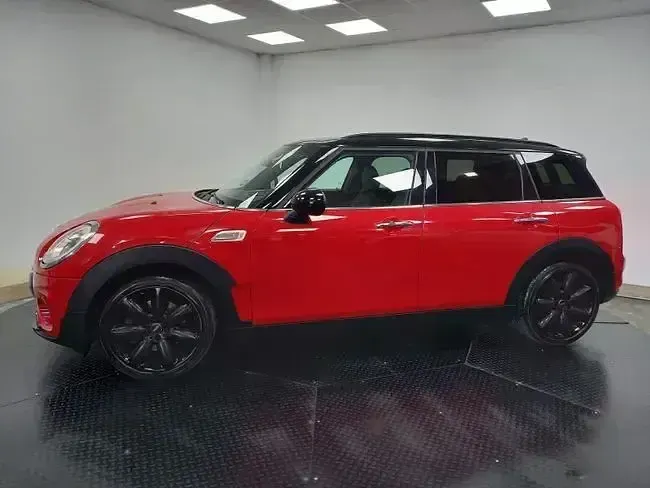 Usado Mini Cooper S Clubman 192 CV (141 kW) 2017 Rojo Familiar
